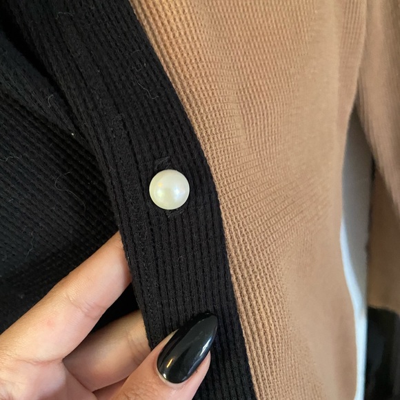 Donni Two Tone Top/Cardigan - Picture 3 of 6